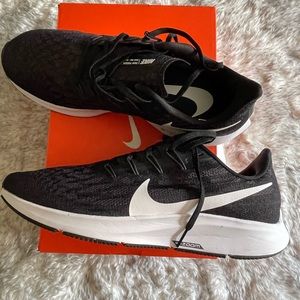 Nike Men’s Air Zoom Pegasus 36 Size 13 NEW